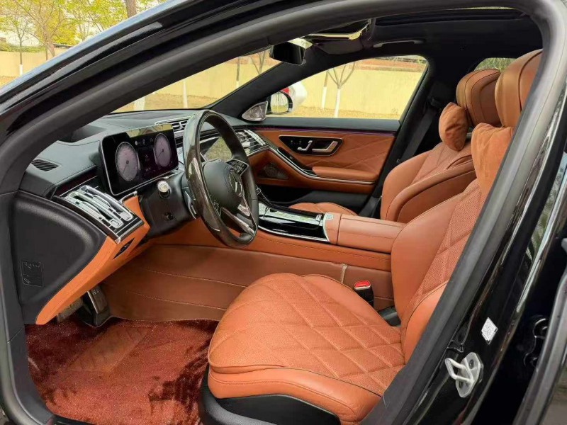 广州25年奔驰迈巴赫S级2