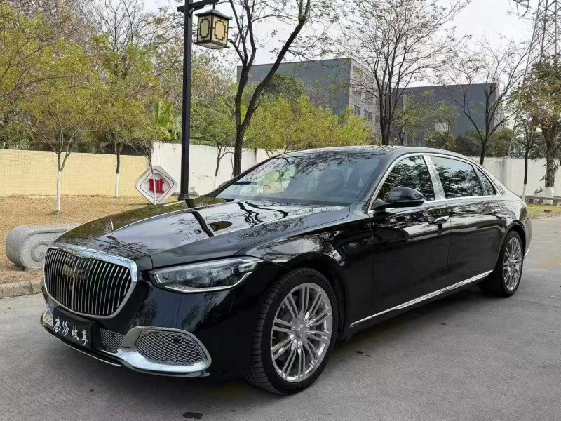广州25年奔驰迈巴赫S级4