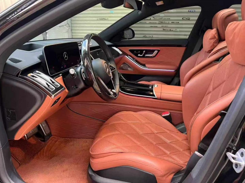 广州23年奔驰迈巴赫S级2