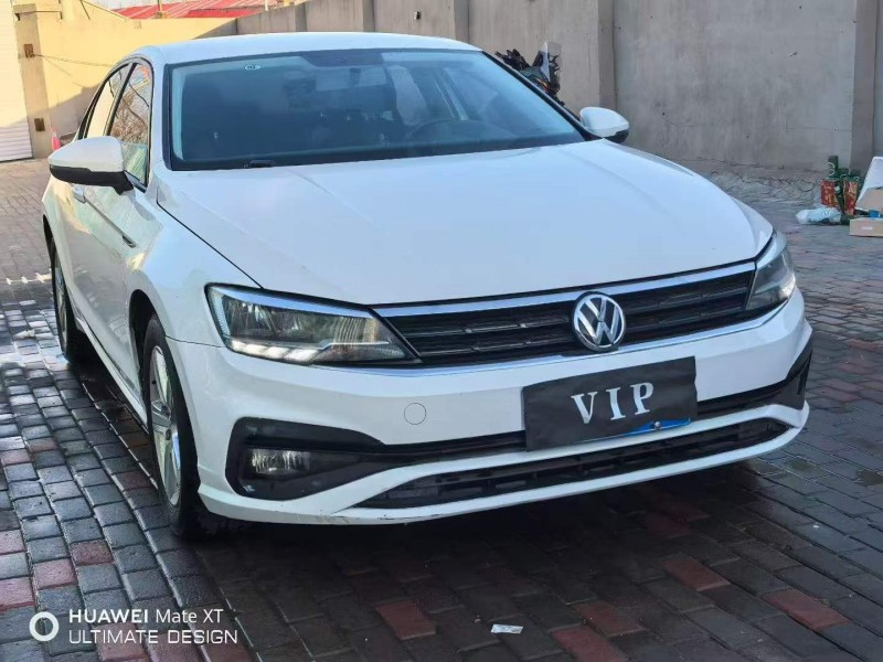 通辽22年大众凌渡2