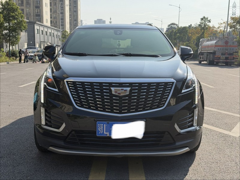 岳阳20年凯迪拉克XT51