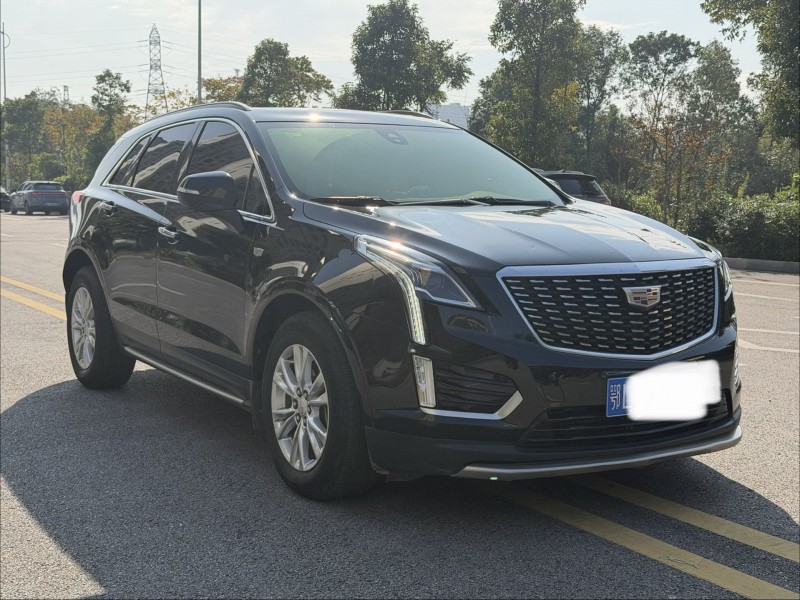 岳阳20年凯迪拉克XT52