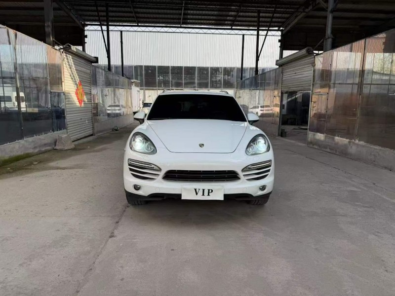 徐州14年保时捷卡宴1