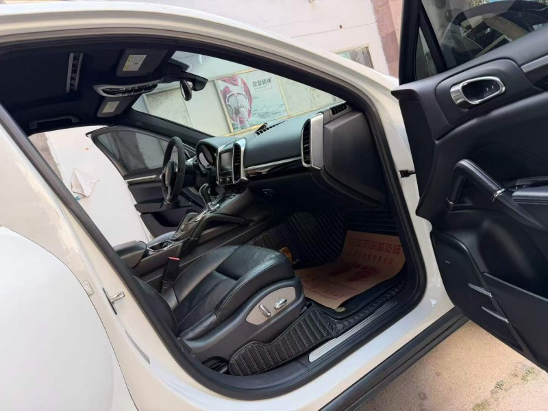 徐州14年保时捷卡宴6