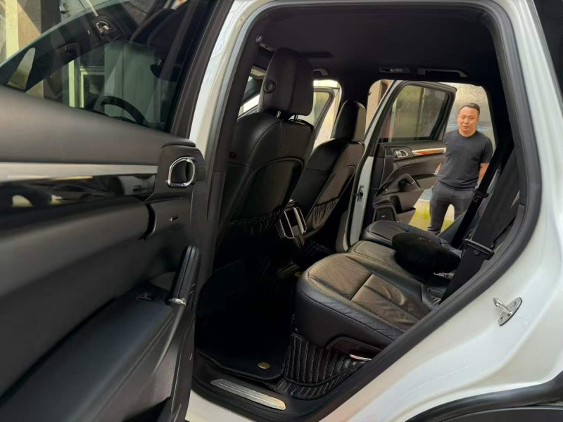 徐州14年保时捷卡宴8