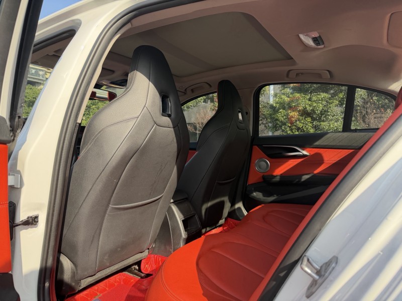 岳阳21年宝马1系7