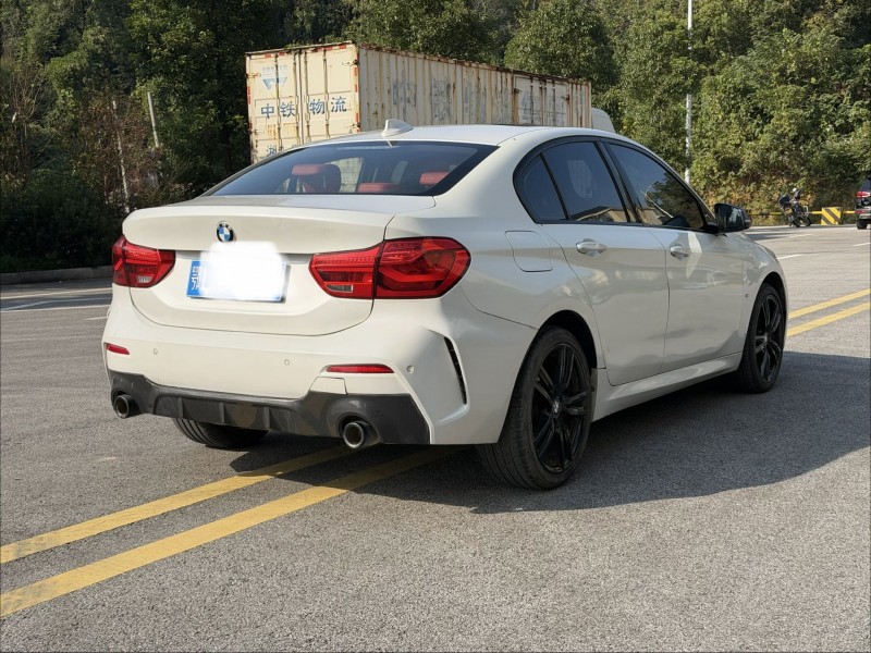 岳阳21年宝马1系9