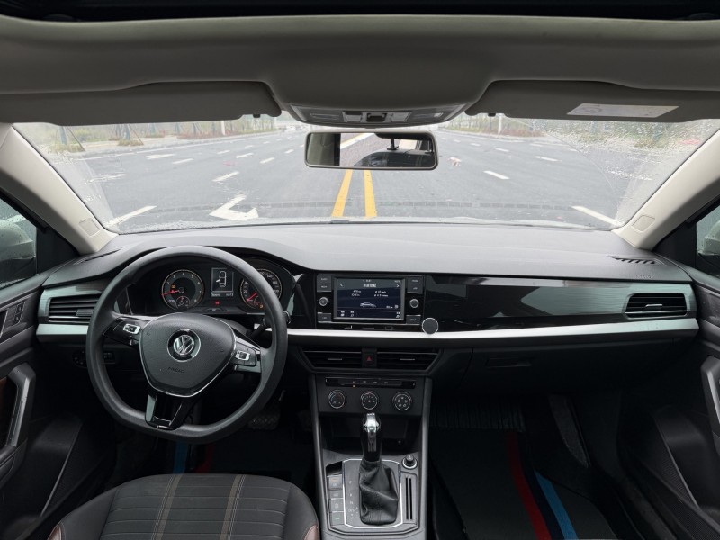 岳阳18年大众朗逸7