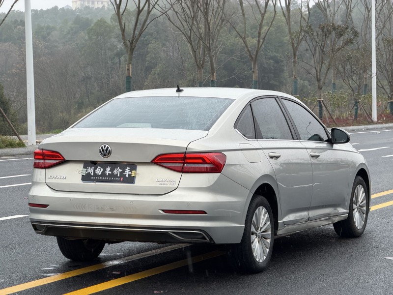 岳阳18年大众朗逸9