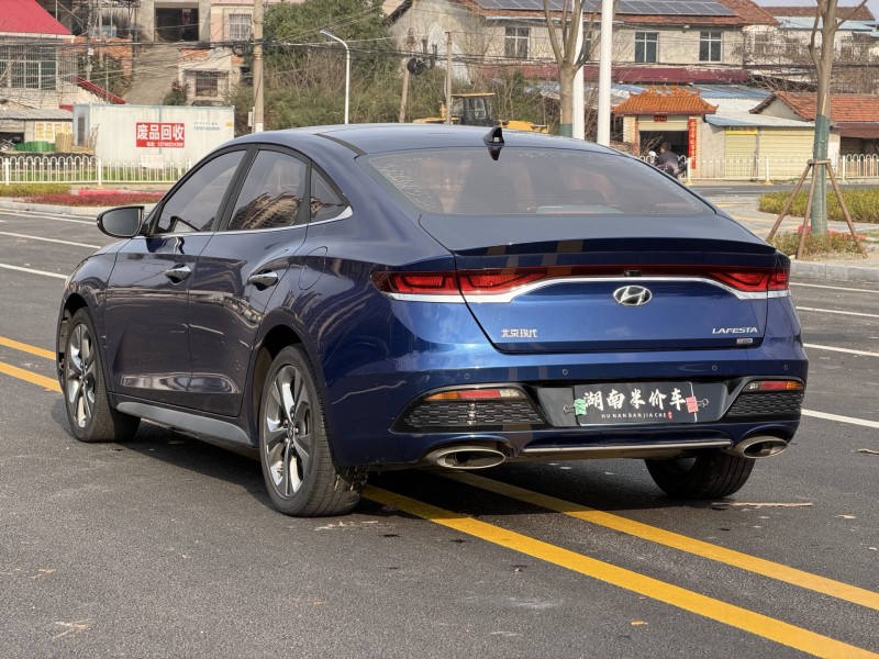 岳阳20年现代菲斯塔8