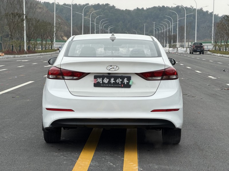 岳阳19年现代领动6