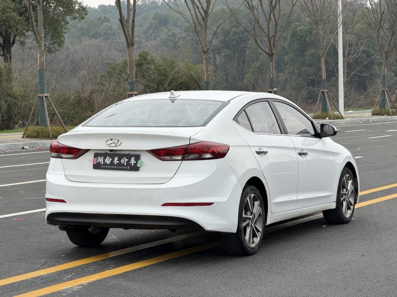 岳阳19年现代领动9