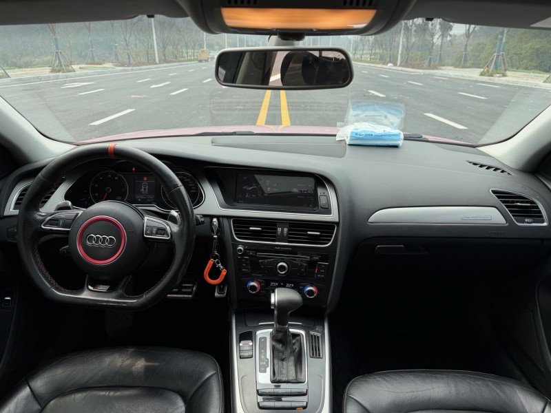 岳阳15年奥迪A4L7