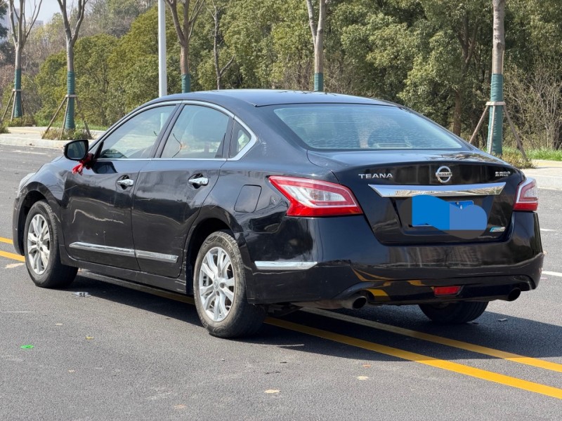 岳阳14年日产天籁4