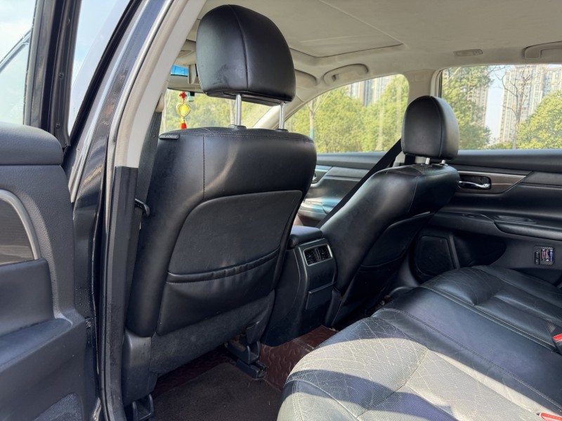 岳阳14年日产天籁9