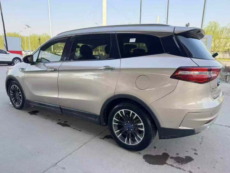 保定19年君马汽车S707