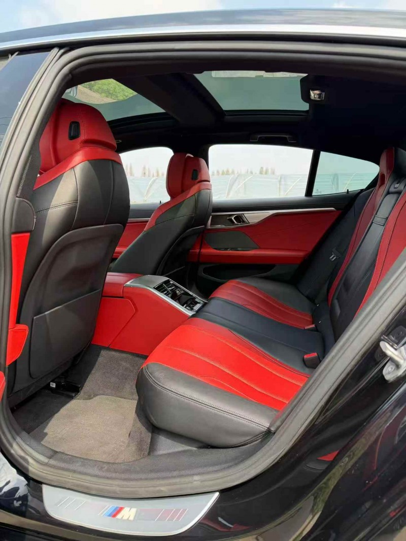 湖州22年宝马8系5