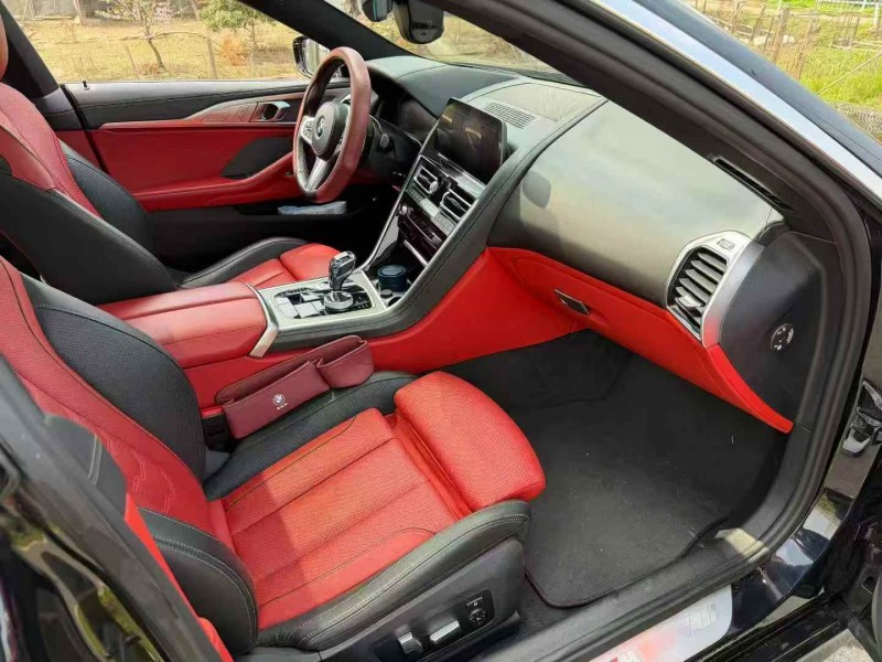 湖州22年宝马8系9