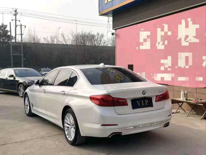 吉安19年宝马5系6