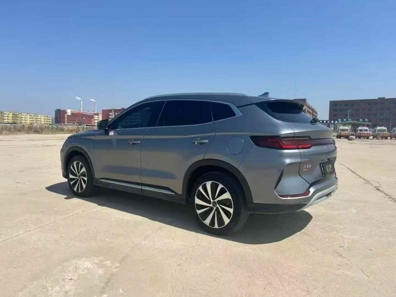 张家口24年比亚迪元8