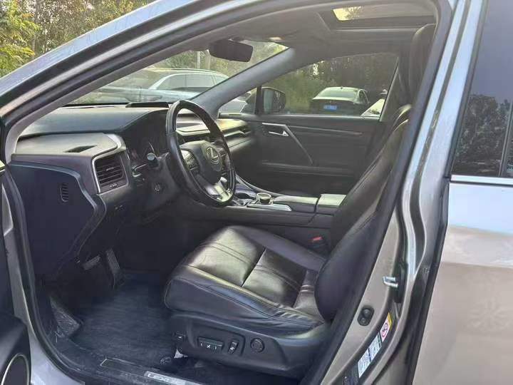 徐州18年雷克萨斯RX6