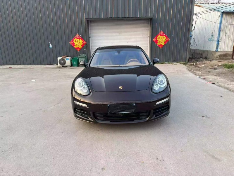 徐州16年保时捷帕拉梅拉1