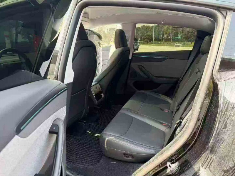 绍兴25年特斯拉MODEL Y4