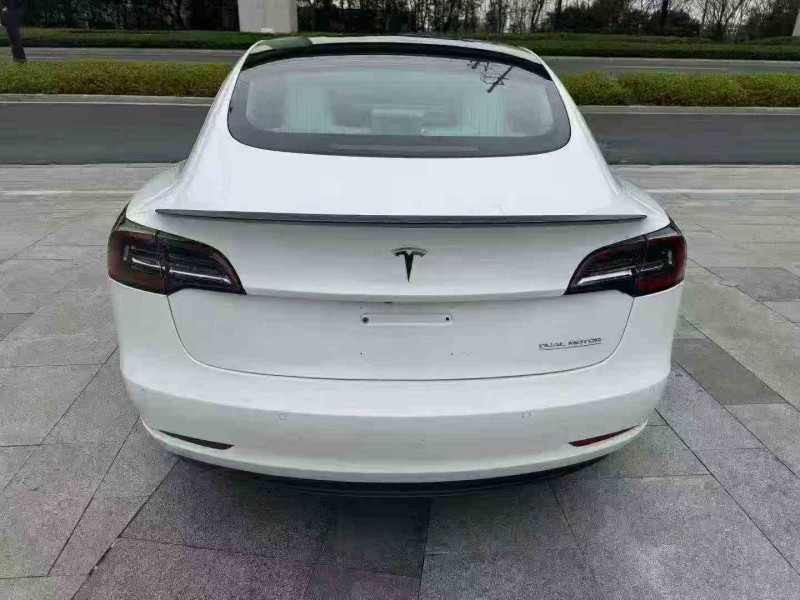 湖州20年特斯拉MODEL 37