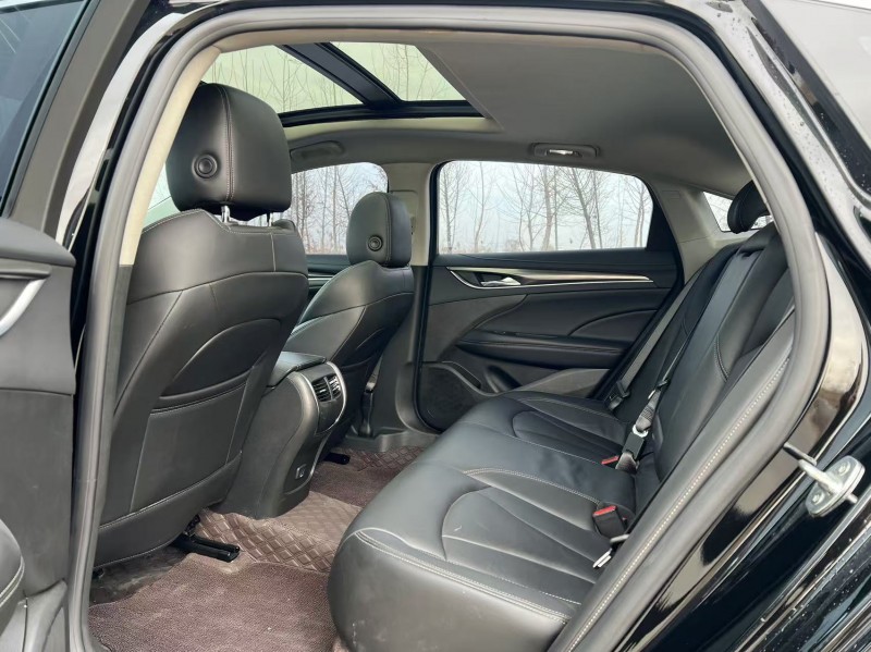 盐城21年别克君越5