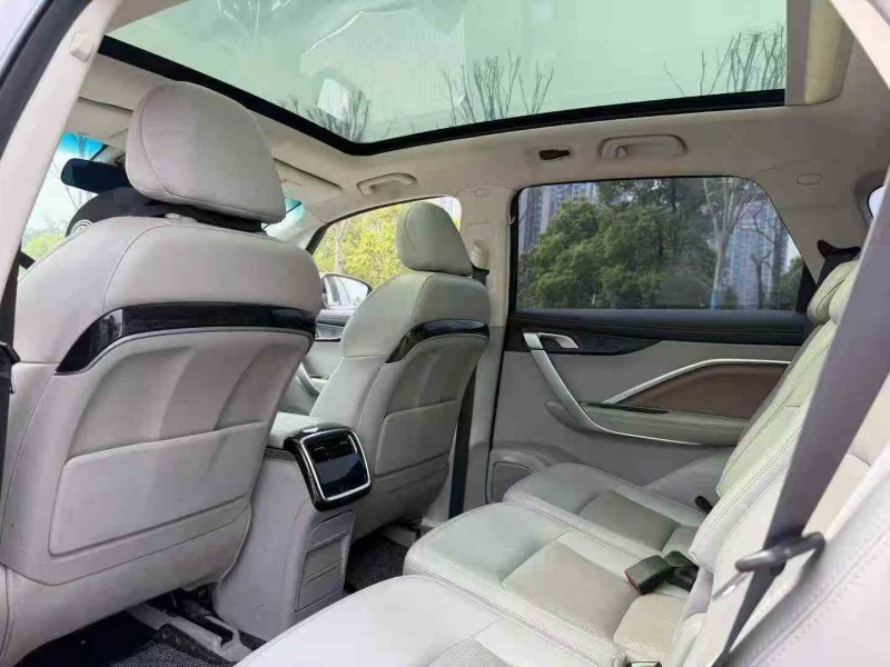 邵阳19年吉利嘉际6