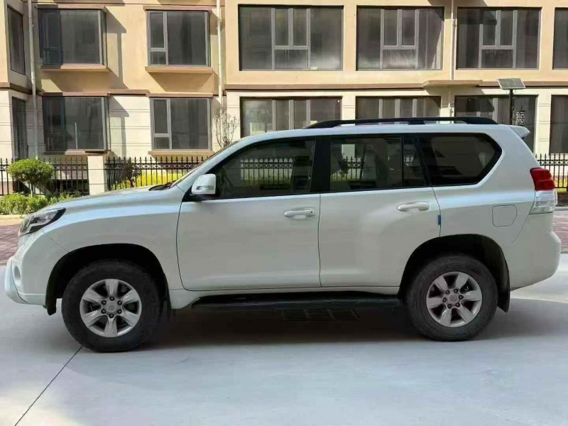 焦作12年丰田普拉多8