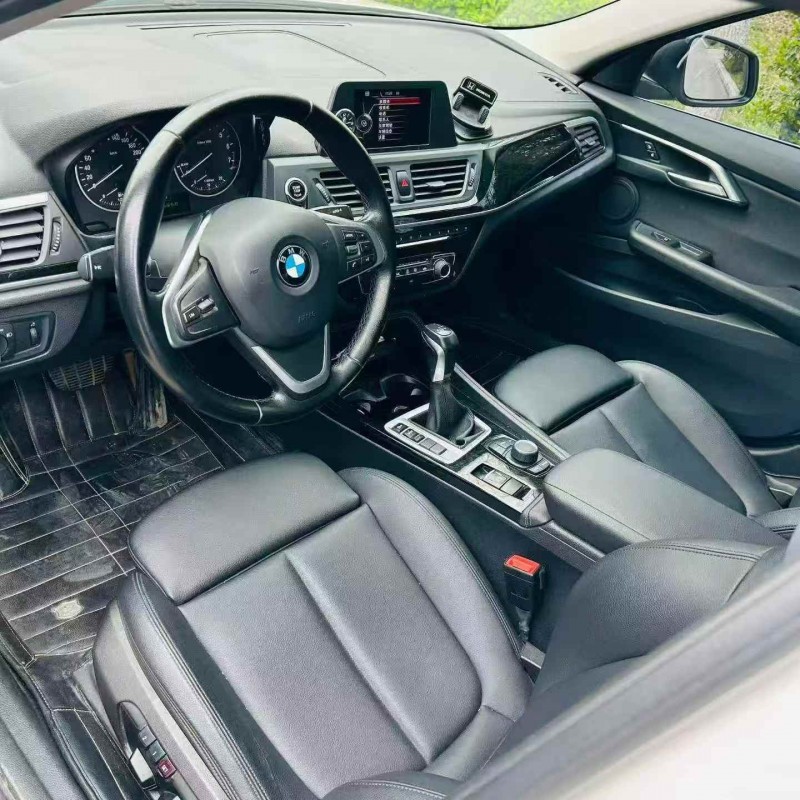 济宁18年宝马1系5