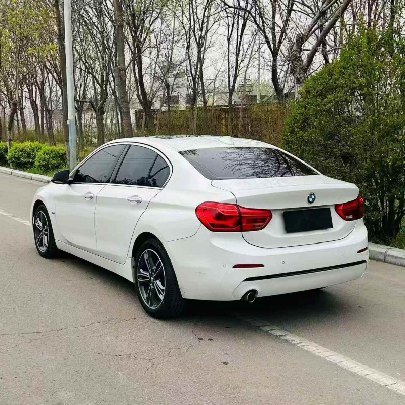 济宁18年宝马1系9