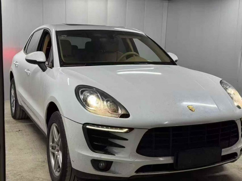 鶴崗15年保時捷Macan3