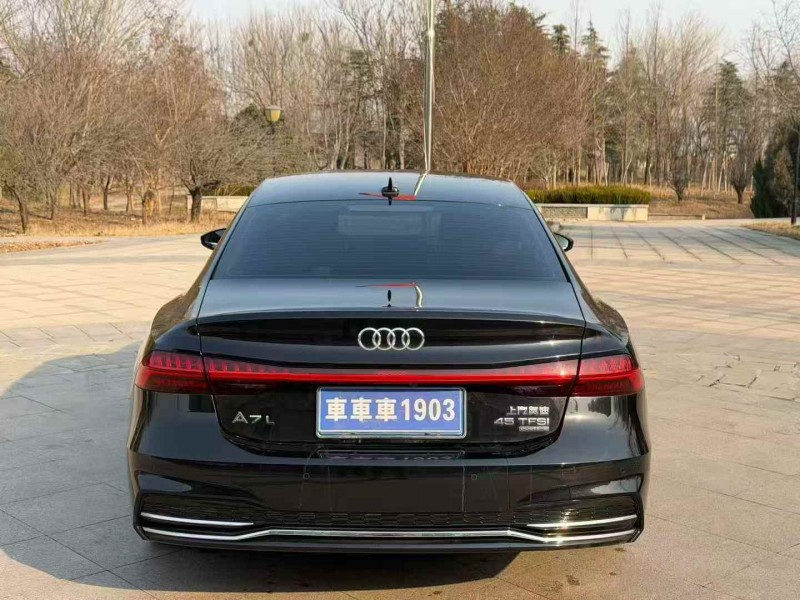 煙臺25年奧迪A7L8