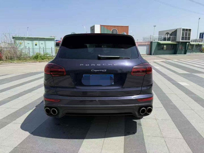 常州17年保时捷卡宴8