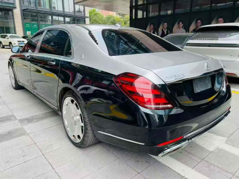 深圳19年奔驰迈巴赫S级7