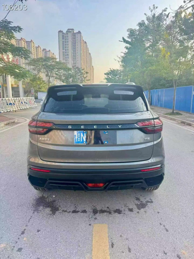 南寧24年吉利繽越9