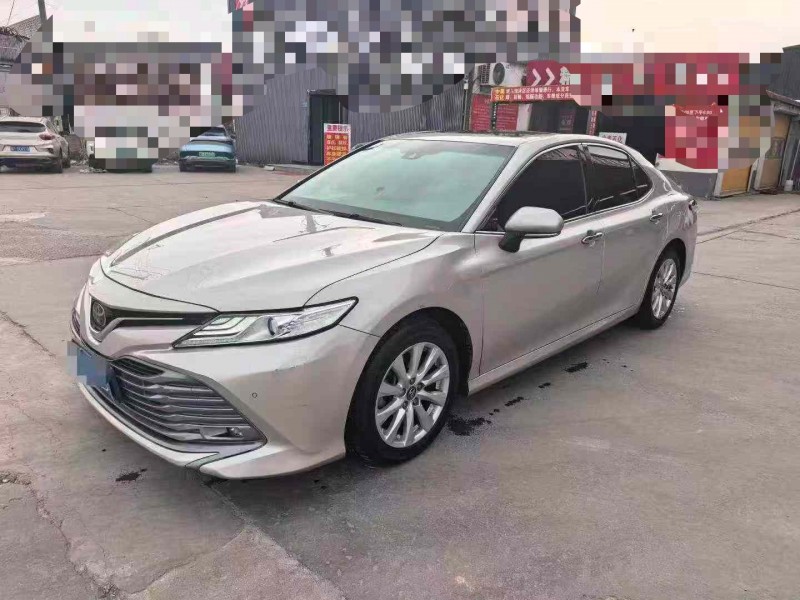 保定19年豐田凱美瑞2