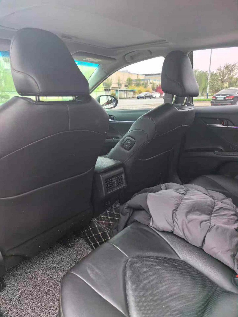 保定19年豐田凱美瑞5