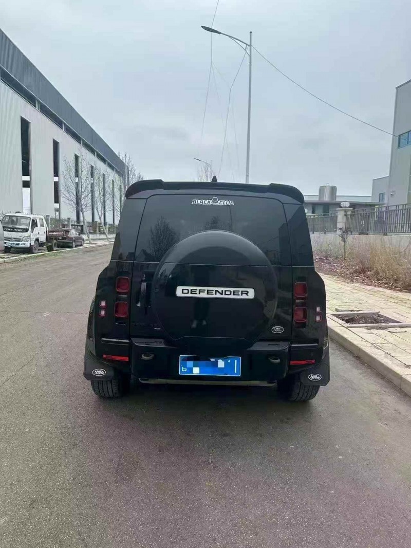 济宁21年路虎卫士9