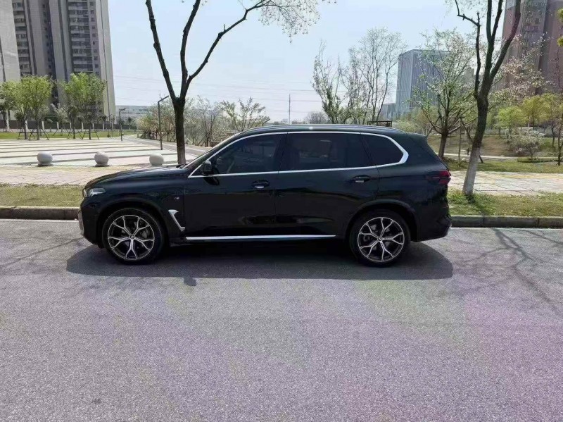 天津23年宝马X58