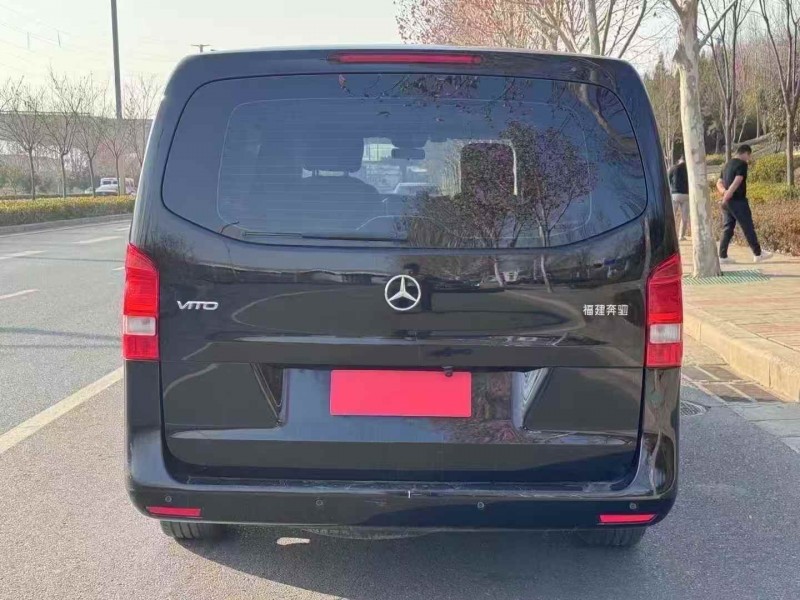 焦作20年奔驰威霆8