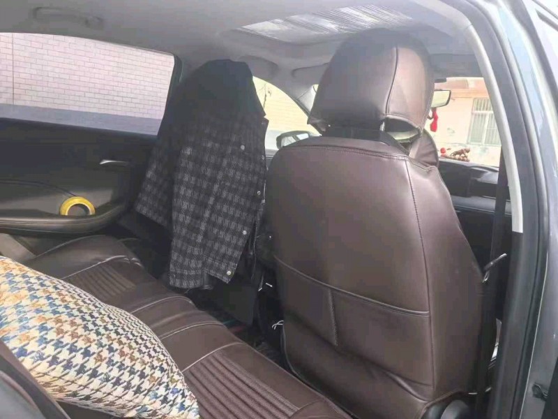 济宁23年荣威i56