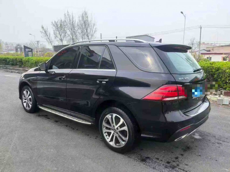 保定19年奔驰GLE8