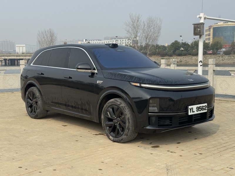 郑州23年理想L75