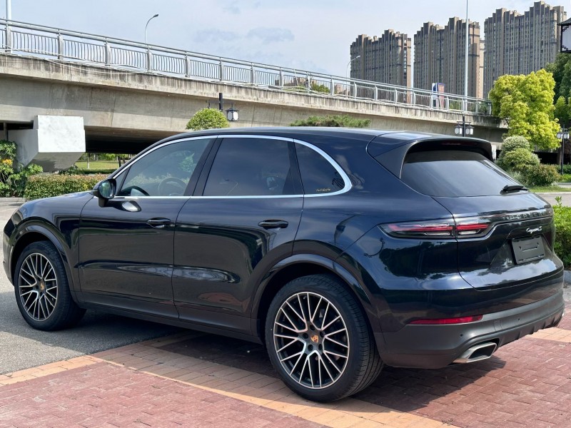 商丘19年保时捷卡宴5