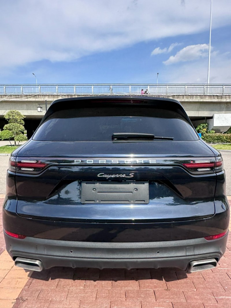 商丘19年保时捷卡宴9