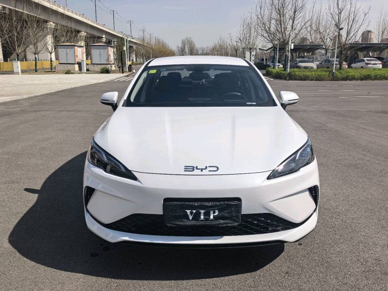 天津26年比亚迪海豹1