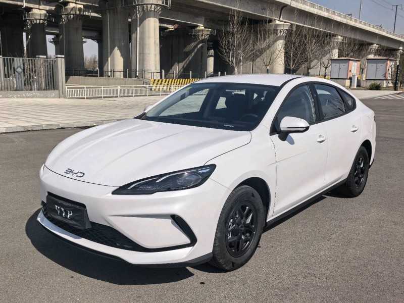 天津26年比亚迪海豹3